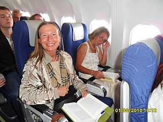 Dagmar und Ute im Flieger
