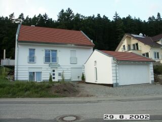 Wohnhaus Straßenansicht